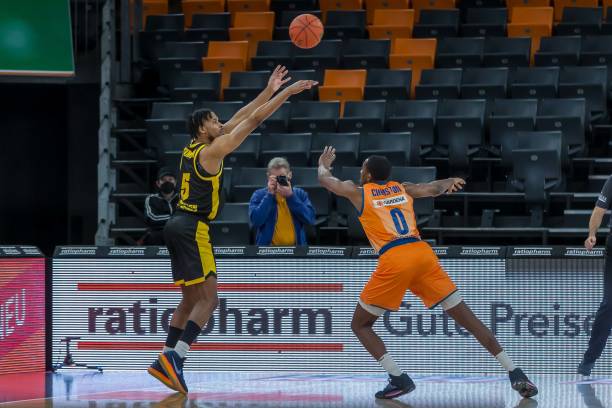 始终未能打 始终未能打