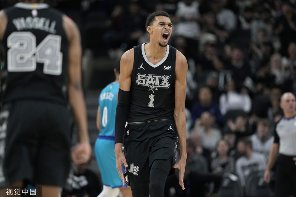 国家队的首 国家队的首