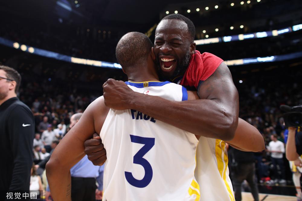 球迷们见证 球迷们见证